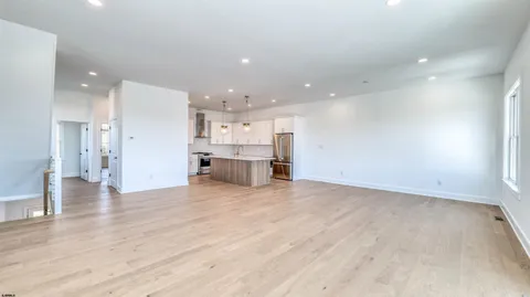 $969,000 | 15 Creek Lane, Linwood, NJ 08221