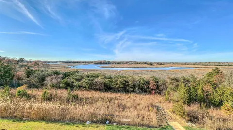 $969,000 | 15 Creek Lane, Linwood, NJ 08221