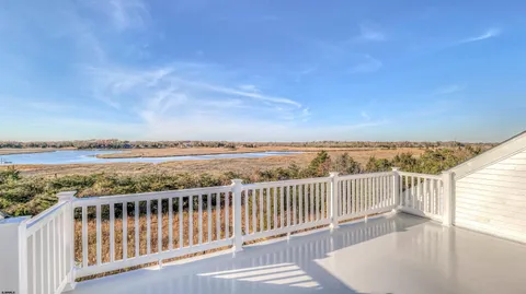 $969,000 | 15 Creek Lane, Linwood, NJ 08221