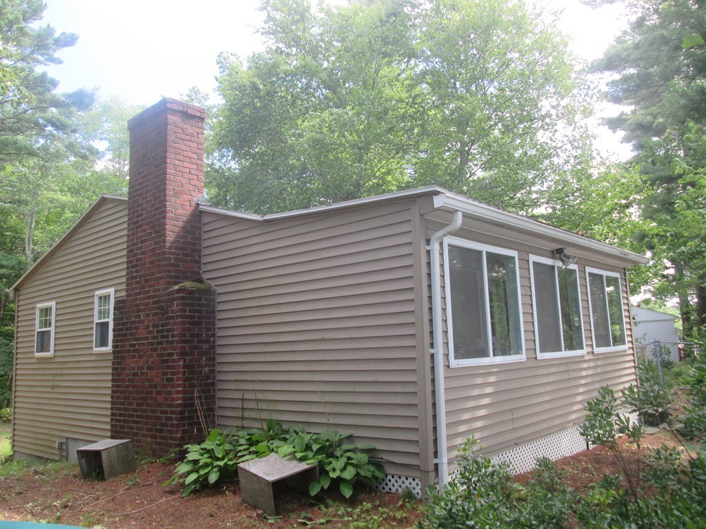 174 Klondike Road Dudley, MA 01571 - Photo 4 of 22 Gallery Image 4