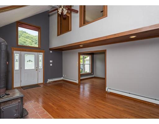 73 Blood Road Charlton, MA 01507 - Photo 11 of 34 Gallery Image 11