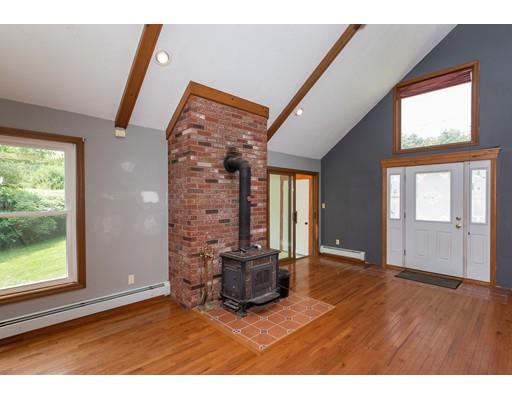73 Blood Road Charlton, MA 01507 - Photo 10 of 34 Gallery Image 10