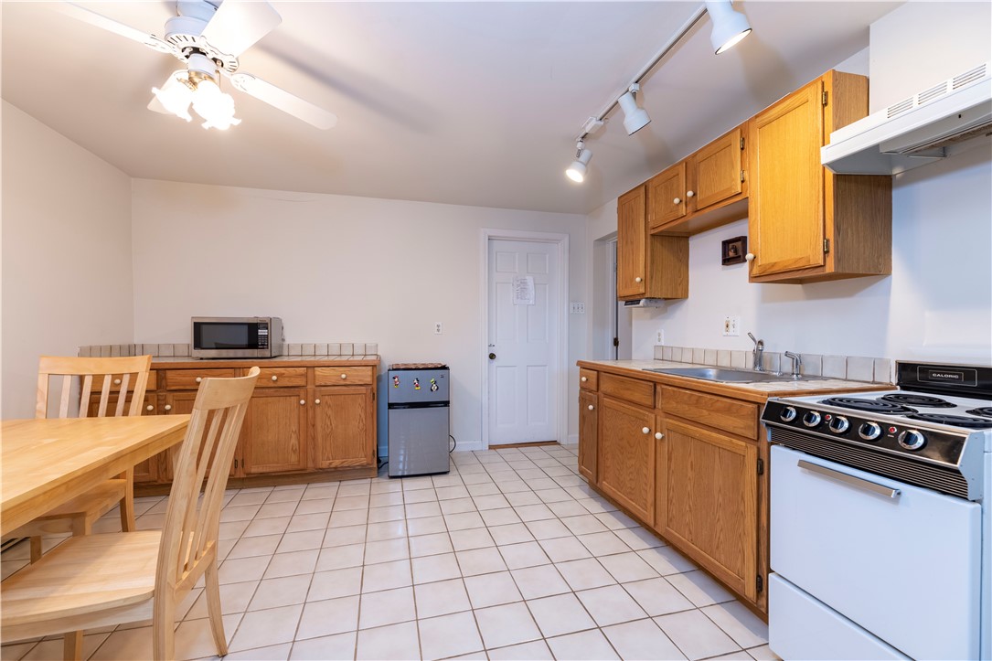 19 Happy Valley Road Westerly, RI 02891 - Photo 23 of 45 eat in kitchen