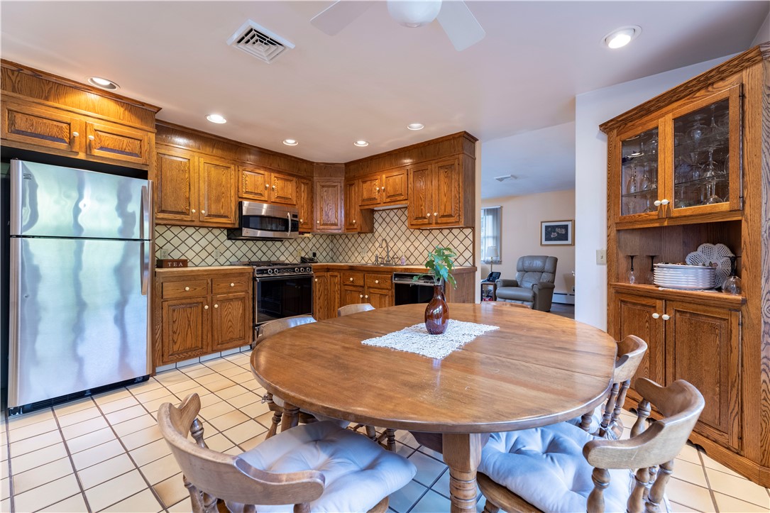 19 Happy Valley Road Westerly, RI 02891 - Photo 25 of 45