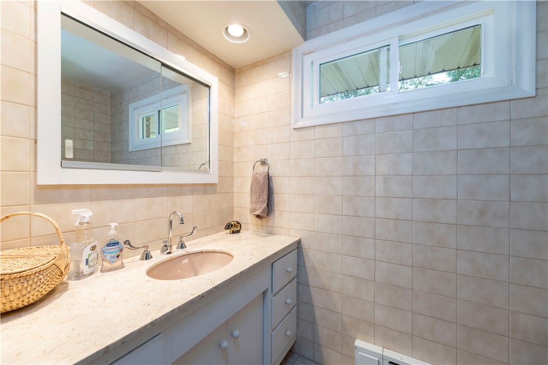 19 Happy Valley Road Westerly, RI 02891 - Photo 35 of 45 main bath first floor