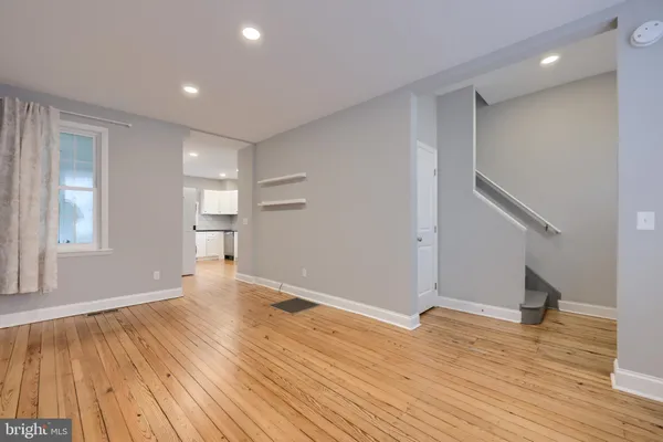$325,000 | 13 East New Street, Lancaster, PA 17602