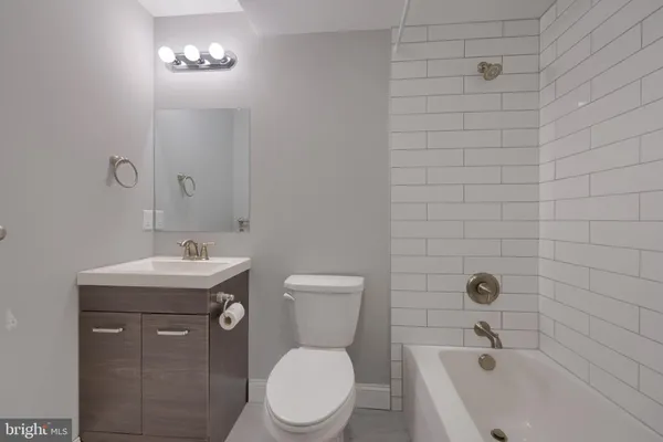 $325,000 | 13 East New Street, Lancaster, PA 17602