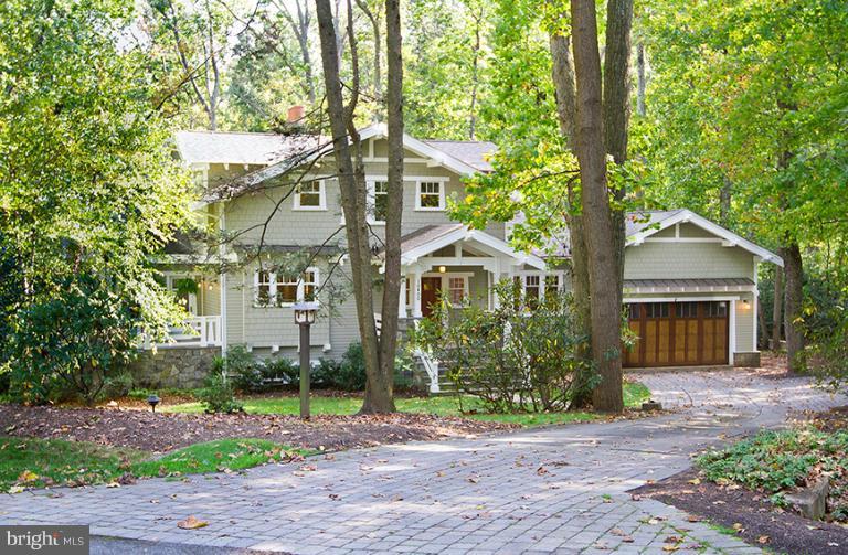 10400 Lloyd Road Potomac, MD 20854 - Photo 1 of 30 Exterior (Front)