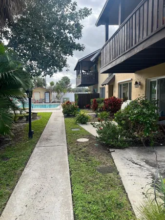 $2,300 | 312 Southwind Drive, North Palm Beach, FL 33408