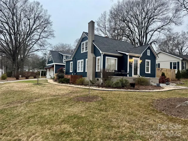 $479,000 | 143 East Stewart Avenue, Mooresville, NC 28115
