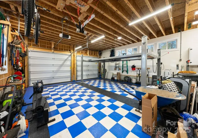 $469,900 | 143 East Stewart Avenue, Mooresville, NC 28115