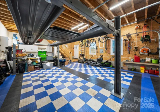 $469,900 | 143 East Stewart Avenue, Mooresville, NC 28115