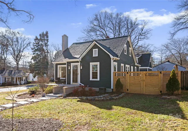 $479,000 | 143 East Stewart Avenue, Mooresville, NC 28115