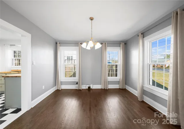 $479,000 | 143 East Stewart Avenue, Mooresville, NC 28115