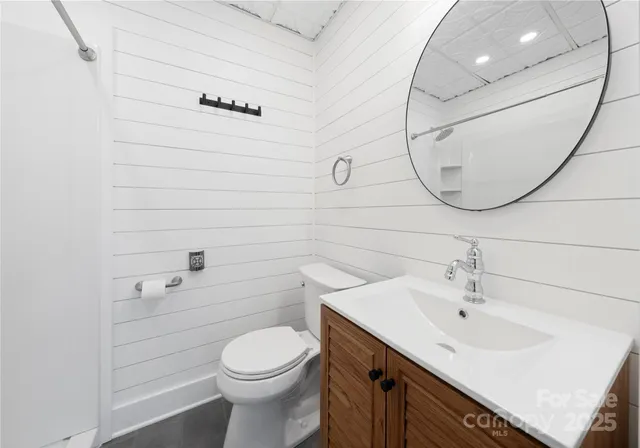 $479,000 | 143 East Stewart Avenue, Mooresville, NC 28115