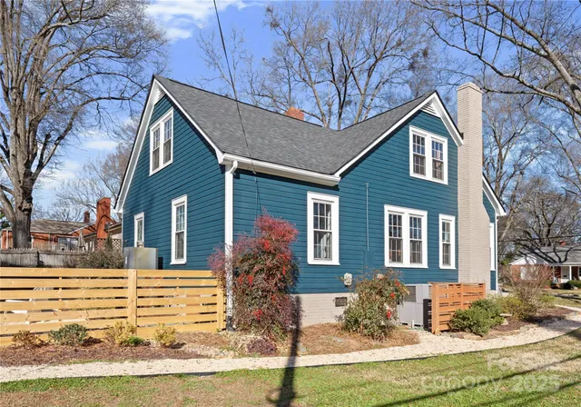 $479,000 | 143 East Stewart Avenue, Mooresville, NC 28115