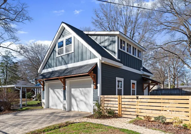 $469,900 | 143 East Stewart Avenue, Mooresville, NC 28115