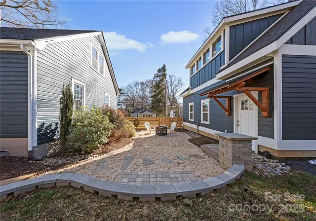 $479,000 | 143 East Stewart Avenue, Mooresville, NC 28115