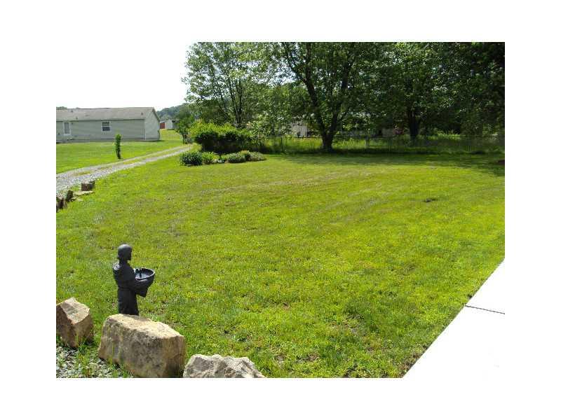 337 Chambers Street Apollo, PA 15613 - Photo 20 of 24 Yard/Garden.