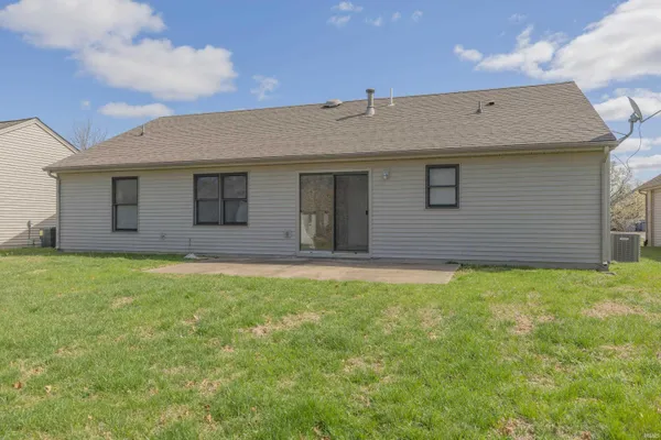 $1,700 | 3224 Park Ridge Drive, Evansville, IN 47715
