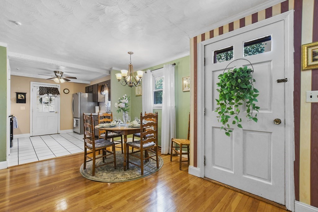 77 Border Road Holbrook, MA 02343 - Photo 8 of 41