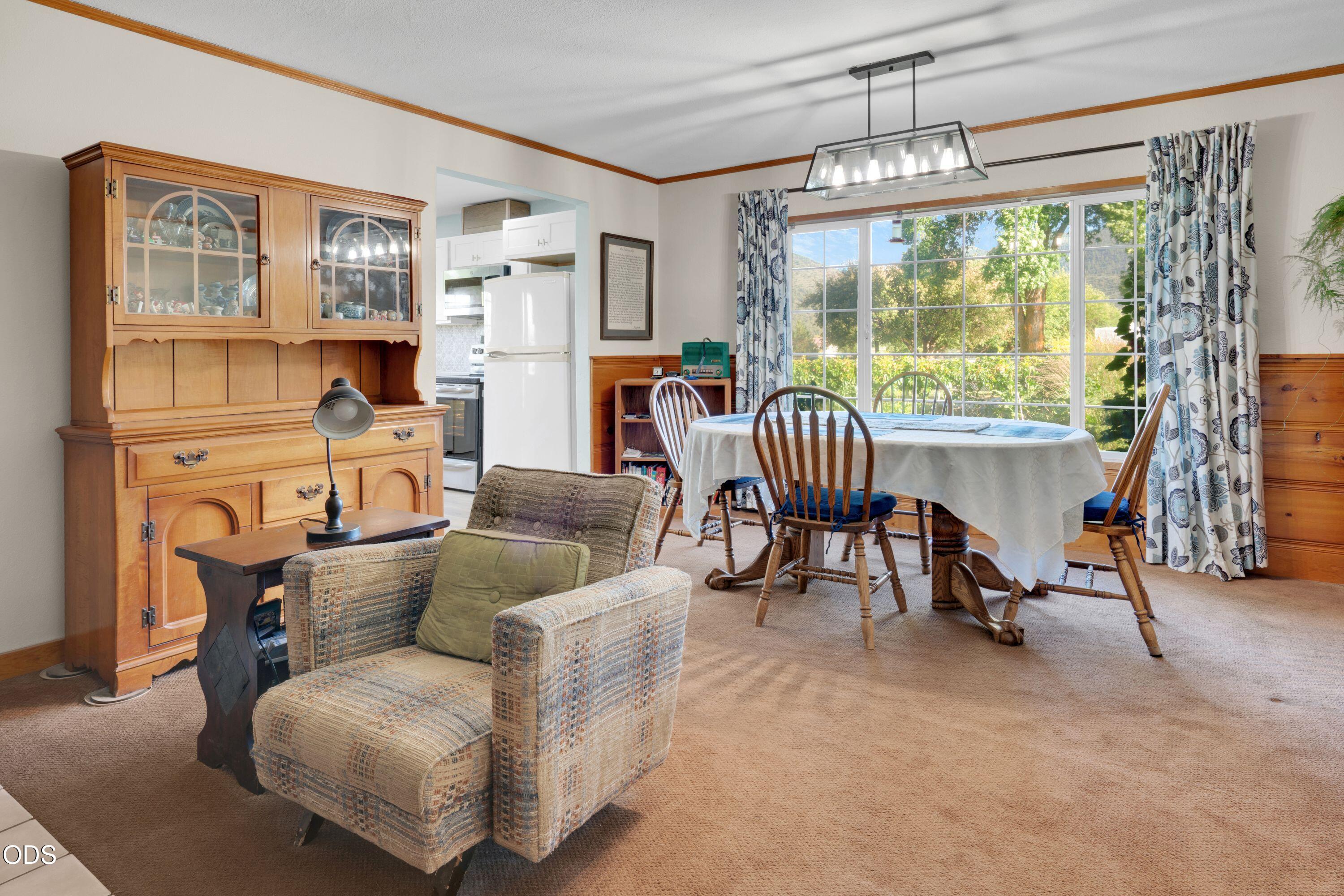 8230 Hill Road Klamath Falls, OR 97603 - Photo 14 of 33