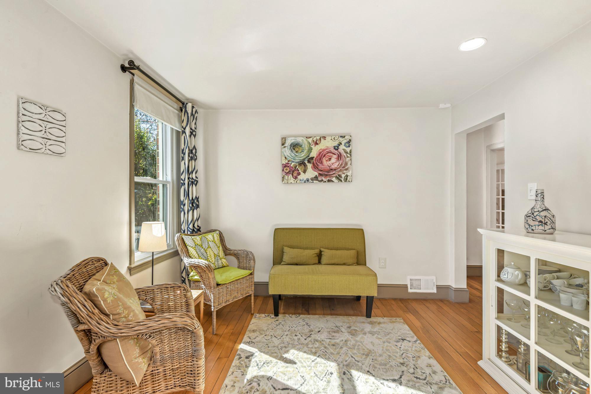 9126 Bradford Road Silver Spring, MD 20901 - Photo 6 of 41