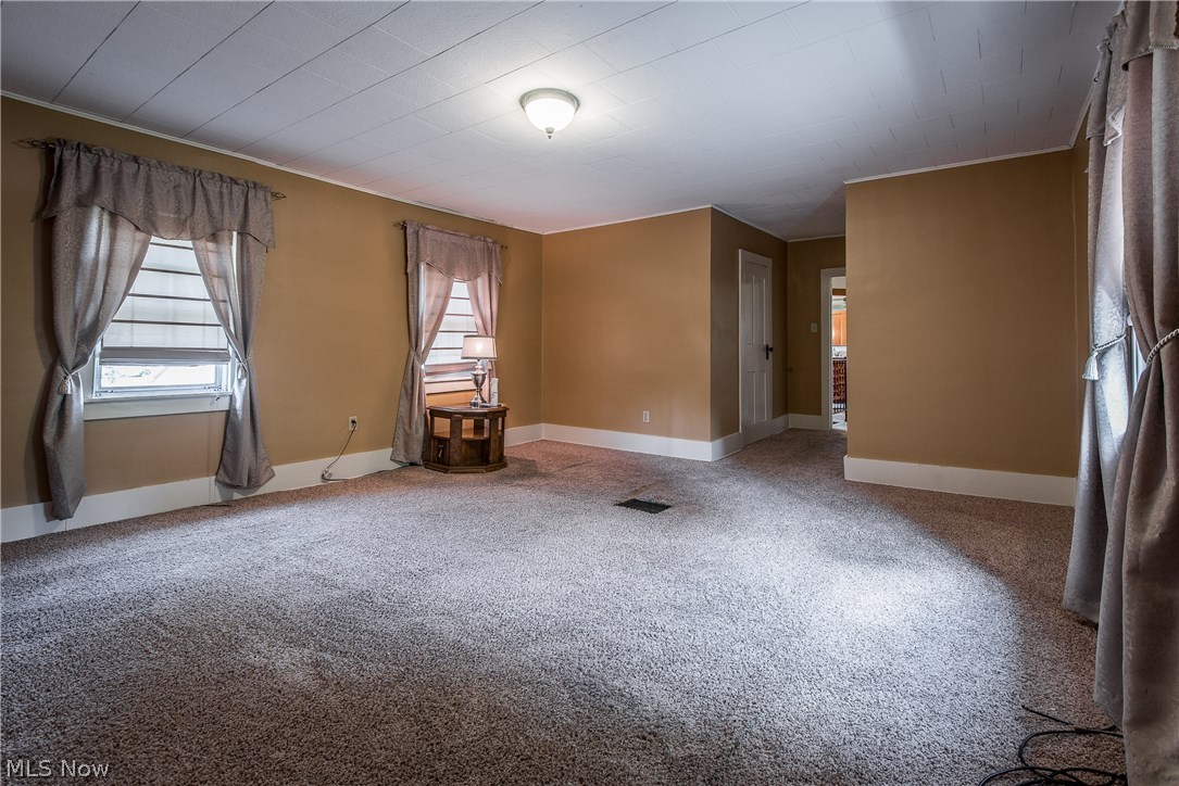 5533 Waterloo Road Atwater, OH 44201 - Photo 19 of 30 Master bedroom