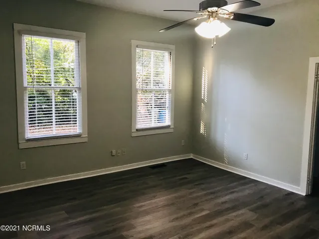 $950 | 3719 Wrightsville Avenue, Wilmington, NC 28403