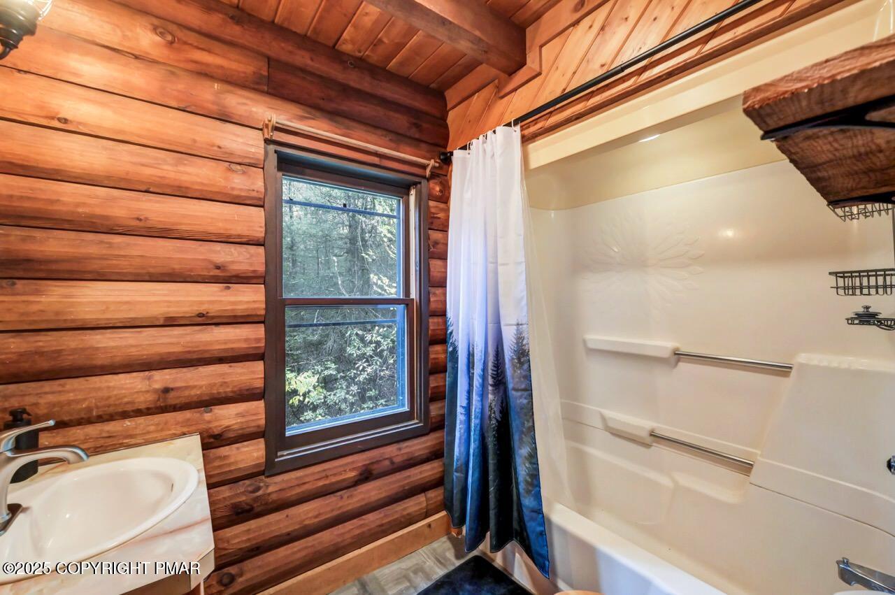 185 Whispering Pine Road Kunkletown, PA 18058 - Photo 40 of 65 a view of front door