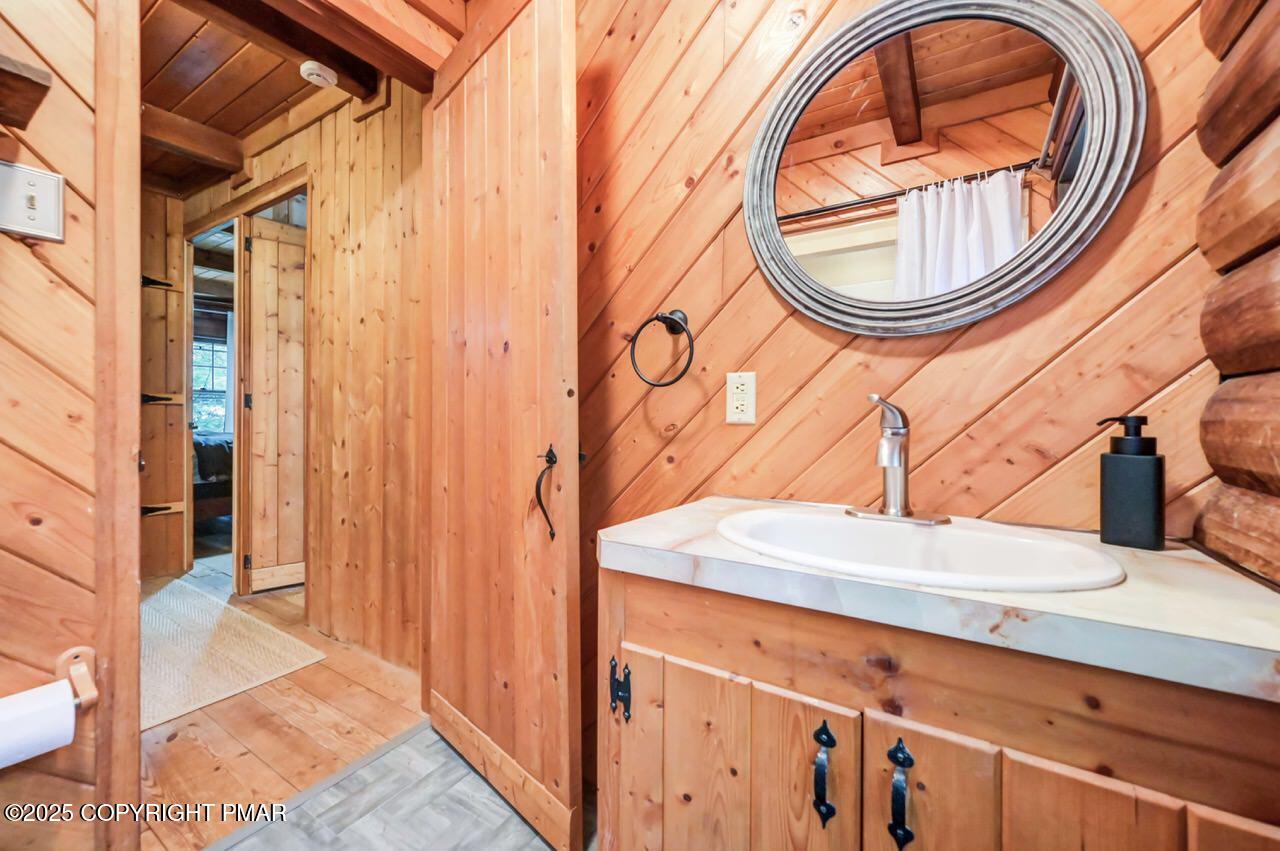 185 Whispering Pine Road Kunkletown, PA 18058 - Photo 42 of 65 2nd Floor Bathroom