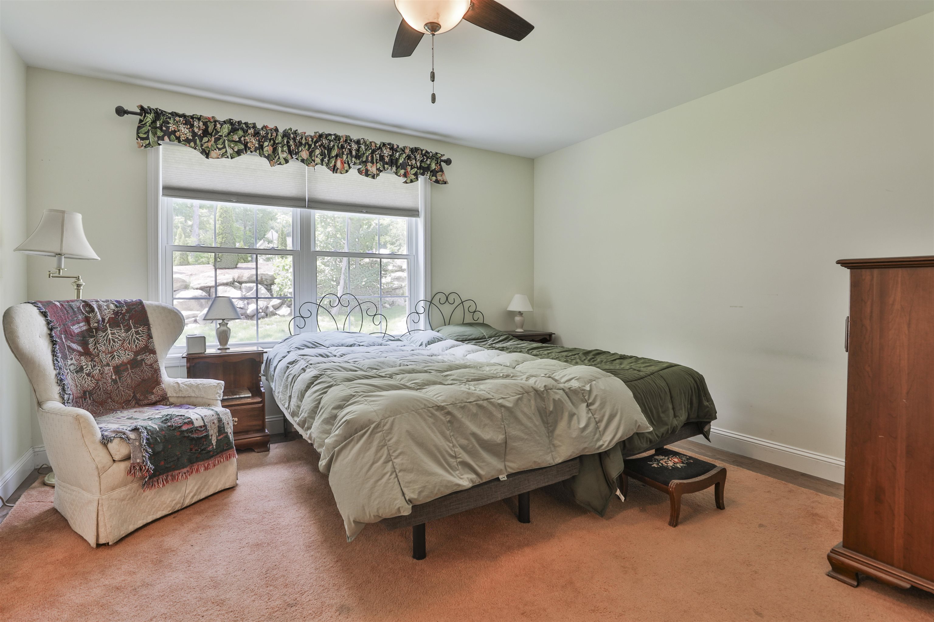 8 Cedar Way, Unit B Goffstown, NH 03045 - Photo 21 of 35
