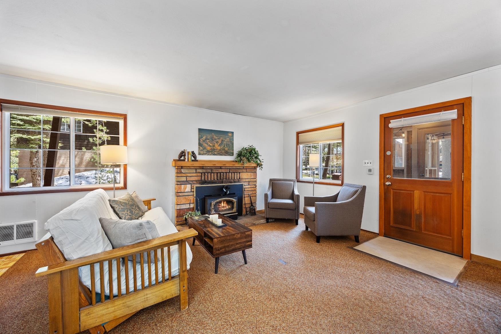 4305 Castle Road Soda Springs, CA 95728 - Photo 6 of 23 Gallery Image 6