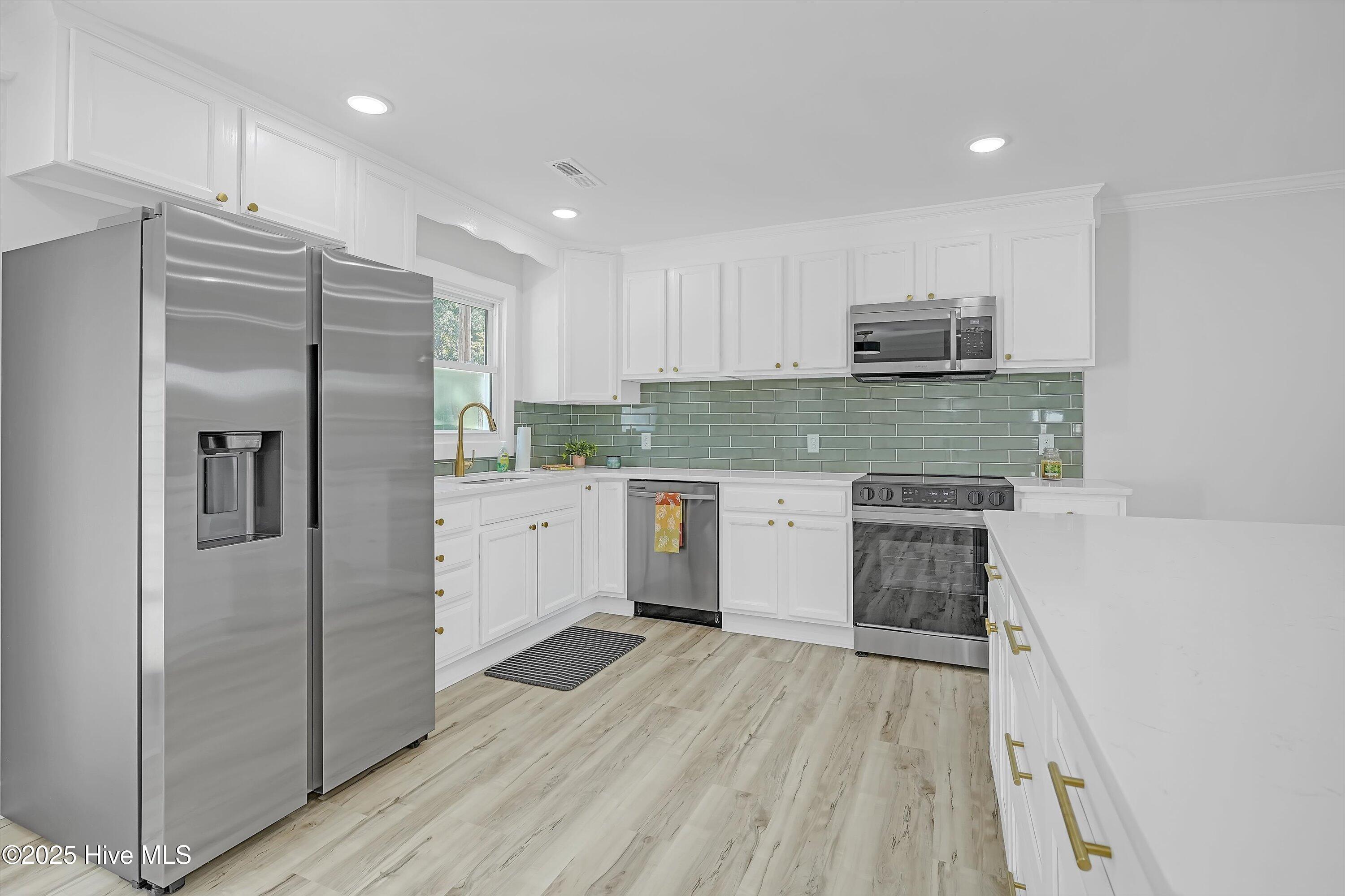 2113 Shirley Road Wilmington, NC 28405 - Photo 11 of 28 13-A7404986