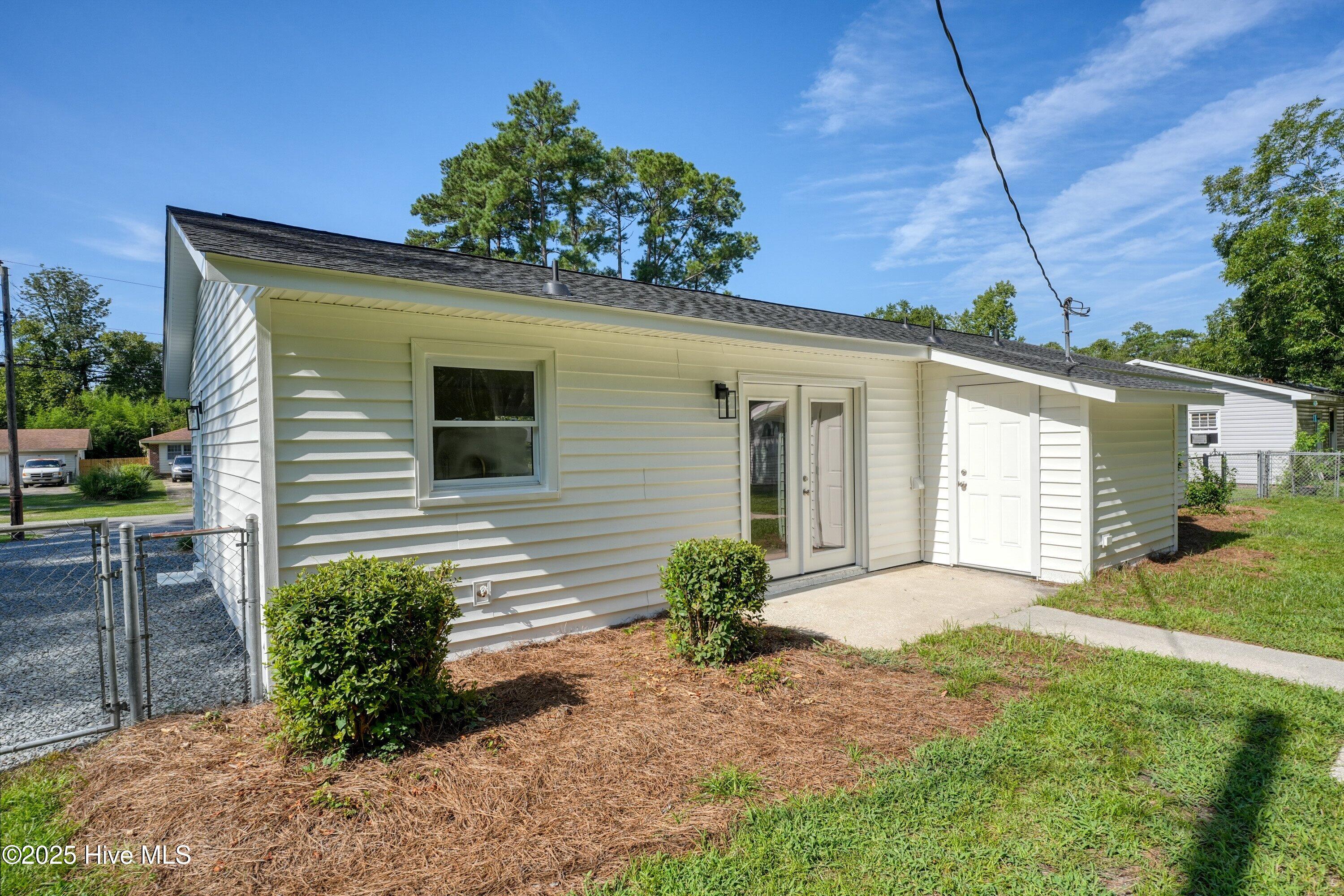 2113 Shirley Road Wilmington, NC 28405 - Photo 20 of 28 22-200_a7405105_skyvue