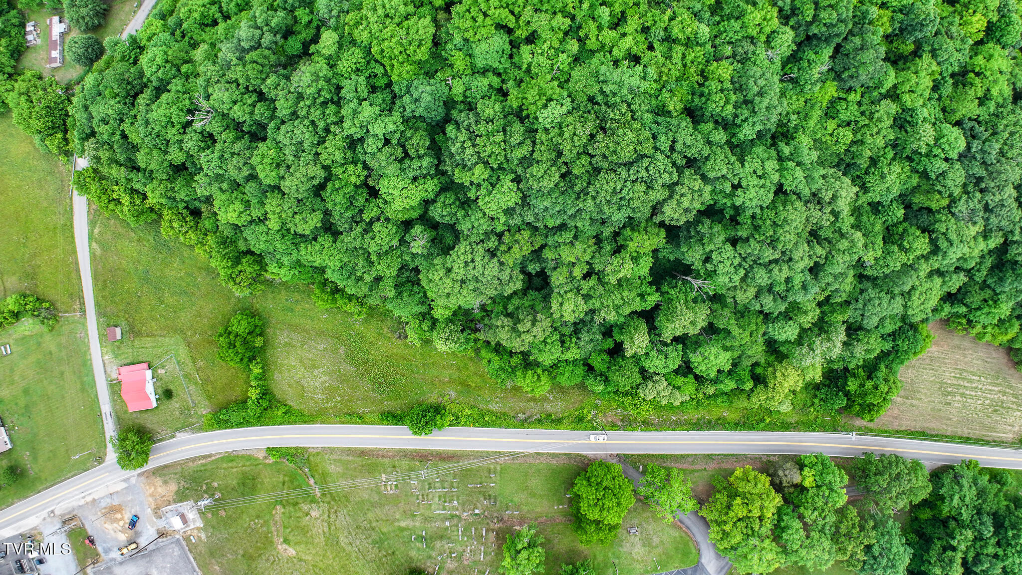 103 Vinson Hollow Road Newport, TN 37821 - Photo 10 of 41 DJI_20260521043708_0086_D