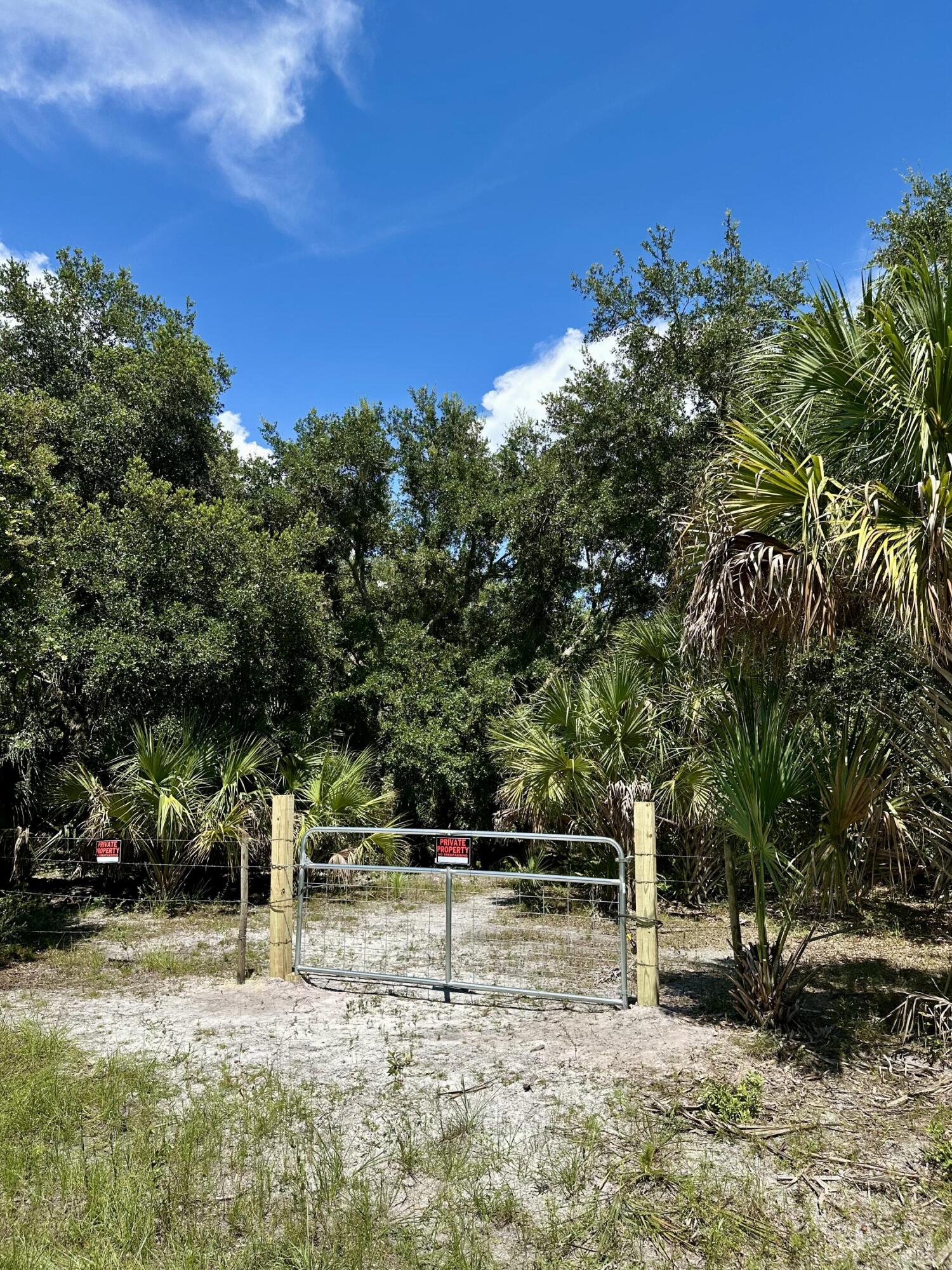 1701 Cabbage Wood Road Okeechobee, FL 34974 - Photo 6 of 16 a view of backyard with green space