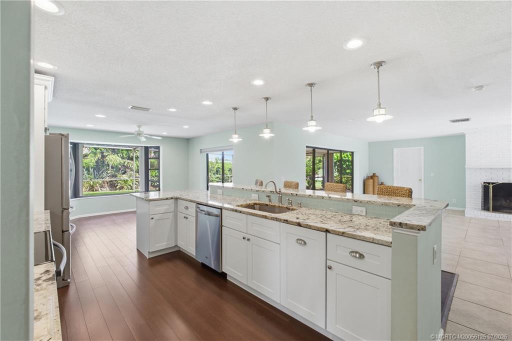3131 Southeast Fairway West Stuart, FL 34997 - Photo 17 of 48