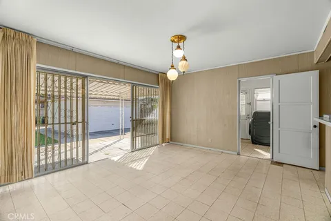 $1,075,000 | 5732 Bowcroft Street, Los Angeles, CA 90016