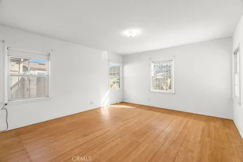 $1,075,000 | 5732 Bowcroft Street, Los Angeles, CA 90016