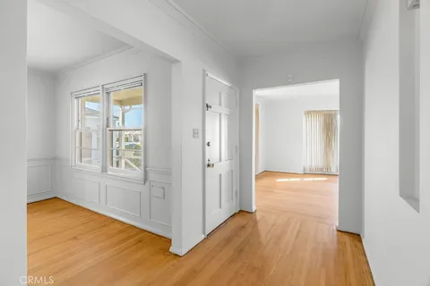 $1,075,000 | 5732 Bowcroft Street, Los Angeles, CA 90016