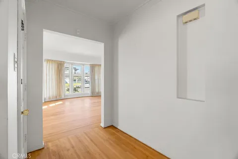 $1,075,000 | 5732 Bowcroft Street, Los Angeles, CA 90016