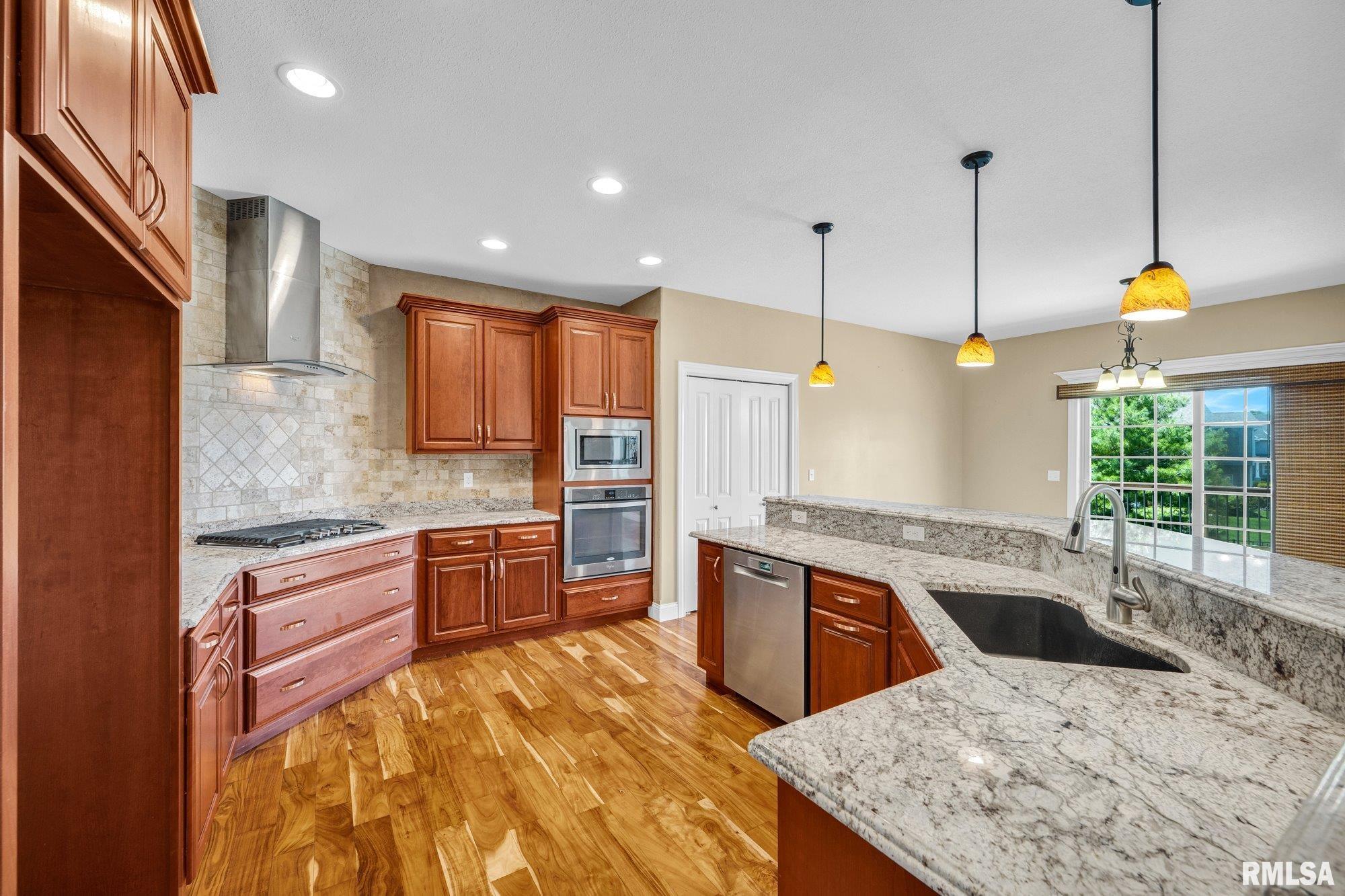 11215 North Country Ridge Lane Dunlap, IL 61525 - Photo 9 of 44 Gallery Image 9