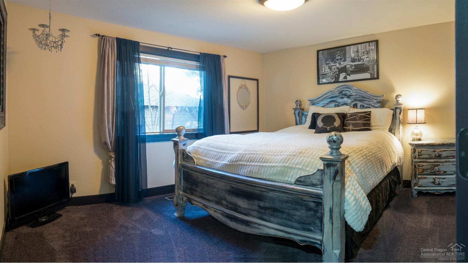 2509 Northwest Awbrey Road Bend, OR 97703 - Photo 14 of 19 Additional Photo