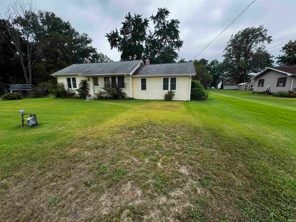 $89,000 | 2 13th Street Northwest, Linton, IN 47441
