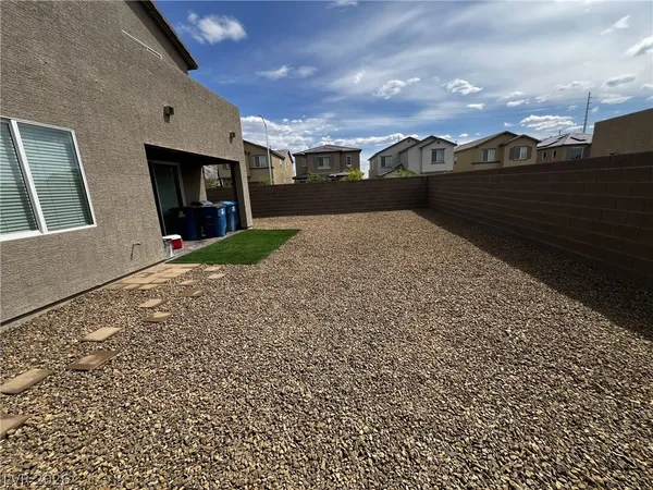 $2,525 | 2825 Overlook Brk Street, Las Vegas, NV 89156