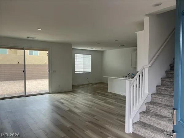 $2,525 | 2825 Overlook Brk Street, Las Vegas, NV 89156