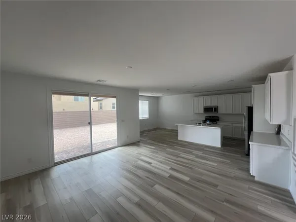 $2,525 | 2825 Overlook Brk Street, Las Vegas, NV 89156