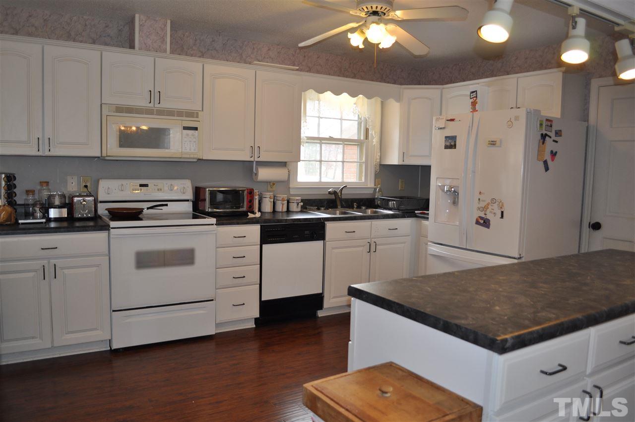 4208 Suitt Road Durham, NC 27703 - Photo 5 of 25 Gallery Image 5