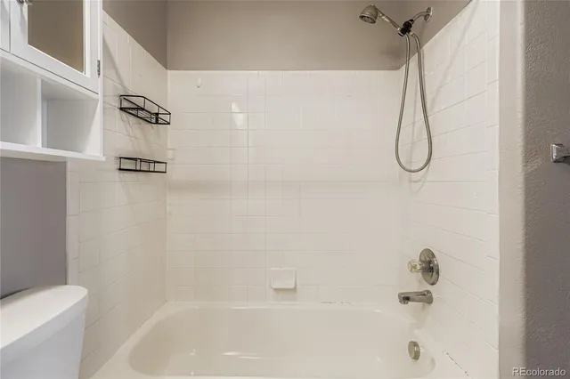 $2,495 | 8086 South Kalispell Way, Englewood, CO 80112